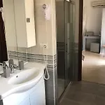 Bella -parcheggio Privato Interno Арона