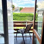 Bella -parcheggio Privato Interno Panzió Arona