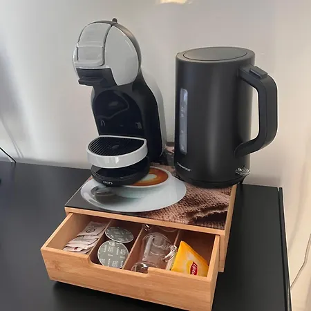 Bed and Breakfast Bella -parcheggio Privato Interno Arona