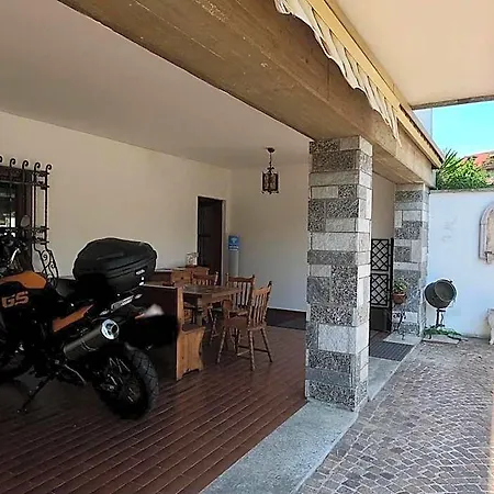 Bed and breakfast Bella -parcheggio Privato Interno Arona
