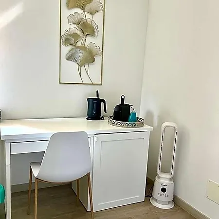 Bella -parcheggio Privato Interno 3* Arona