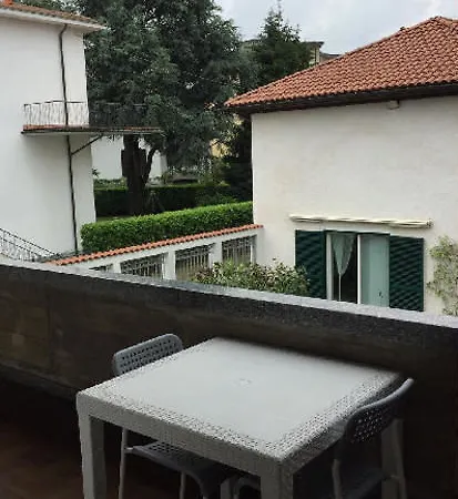 Frühstückspension Bella -parcheggio Privato Interno Arona