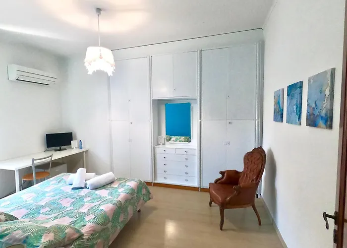 Frühstückspension Bella -parcheggio Privato Interno Arona