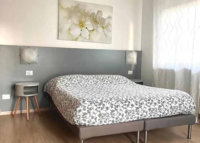 Bella -parcheggio Privato Interno Frühstückspension 3*